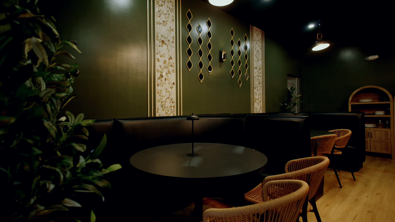 Grida Bistro: Restaurant & food · Opening tour